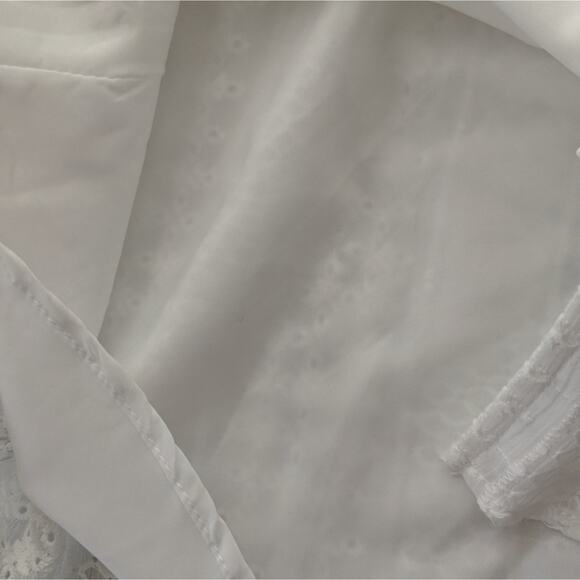 Women's Supply & Demand Daphne White Lace Sleeve Blouse Top Medium Oversized - Picture 7 of 8